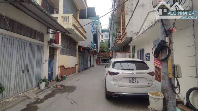 Hàng xóm KĐT Xa  La- Đất 61m2-2 làn ô tô tránh- 5 m mặt tiền- HÀ ĐÔNG TRUNG TÂM--- sổ 61m2