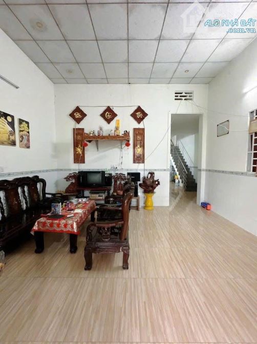 BÁN NHÀ CẤP 4 Ở CHÙA HOÀNG PHÁP HÓC MÔN 5x16 ( 79m2 ) 700 TRIỆU Sổ hồng đầy đủ