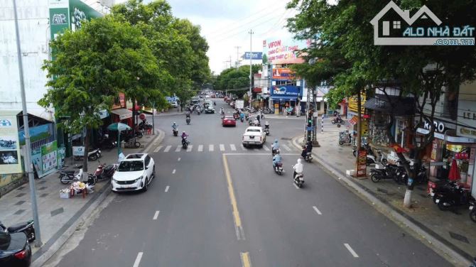 Nhà 1 trệt 1 lầu mặt tiền Phan Bội Châu- Đoạn Phan Chu Trinh - Diện tích: 8m x 11m (nhỏ hậ
