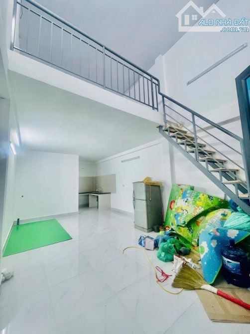 Nhà Nguyễn Xiển – 32m², 2T, MT 3.8m