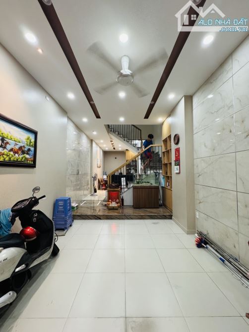 BÁN NHÀ HẺM Ô TÔ KHU PHÂN LÔ HƯƠNG LỘ 2 63M2 4 TẦNG