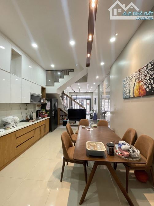 BÁN NHÀ HẺM Ô TÔ KHU PHÂN LÔ HƯƠNG LỘ 2 63M2 4 TẦNG - 8