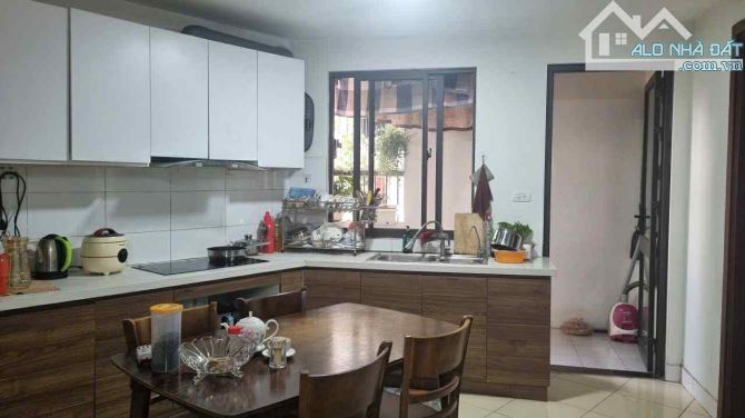 CẦN BÁN CĂN HỘ SIÊU THOÁNG - TẦNG TRUNG - 2PN 1VS - SỔ LÂU DÀI - 3.6T  Diện tích: 56m²