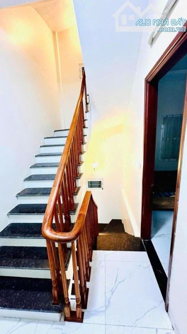Nhà dân Trần Đại Nghĩa - Đại La 46/50m2 9 ngủ thang máy 2 thoáng, MT 5.2m nhỉnh 13 tỷ.