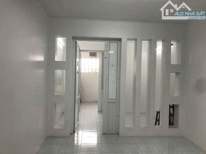 Bán tập thể Định Công – 50m², giá 2.75 tỷ Tầng 1 Khu TT Viện Vệ sinh phòng dịch Quân Đội,