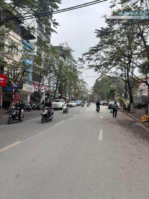 Mặt phố Dương Văn Bé quận Hai Bà Trưng 77m2 MT5m 3Tầng-Phố Lớn Vỉa Hè Rộng,View Hồ