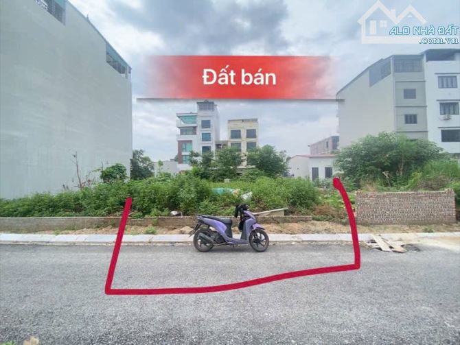 TĐC THƯỢNG THANH  PHÂN LÔ - Ô TÔ TRÁNH- VỈA HÈ- 2 MẶT THOÁNG- MẶT TIỀN QUYỀN LỰC !!! KHU V