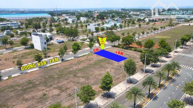Hàng nóng! 1 lô 100m2 - ngang 5m, KDC Chợ Đại Phước - Nhơn Trạch - cách phà Cái Lái 3km