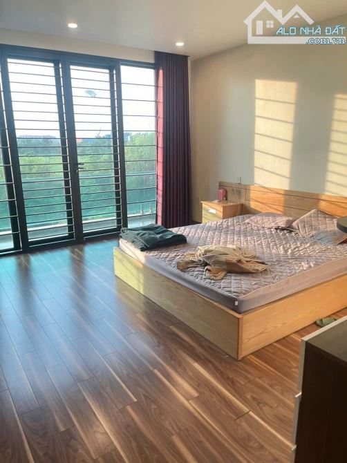CỰC PHẨM NHÀ 4 TẦNG – TĐC VINHOMES RIVERSIDE, SỞ DẦU – HỒNG BÀNG