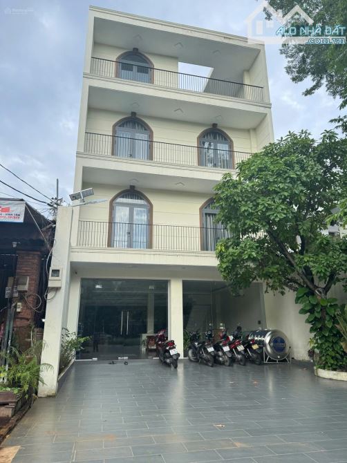 Cho thuê nhà mặt tiền 8x25m 3 lầu Vành Đai Trong Phường An Lạc Quận Bình Tân