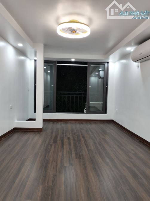 Tập thể Trần Đại Nghĩa, 115m2 3 ngủ 2 thoáng chỉ 4 tỷ 5 có lộc. Lh Khánh.