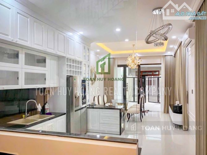 Nhà 3 Tầng 2 Phòng Ngủ Cho Thuê Gần Biển Mỹ Khê – D318