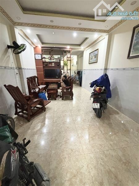 Hẻm xe hơi, 60m2, Ngay Mã Lò, BHH.A, Bình Tân, nhỉnh 5 tỷ