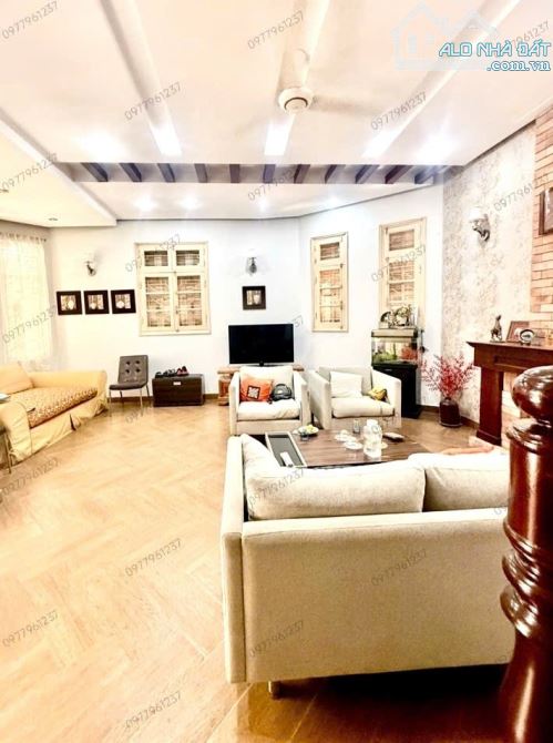 BÁN NHÀ XUÂN LA 58m2 × MT 5m. HAI THOÁNG - GARA Ô TÔ - 2 Ô TÔ TRÁNH ĐỖ TRƯỚC NHÀ