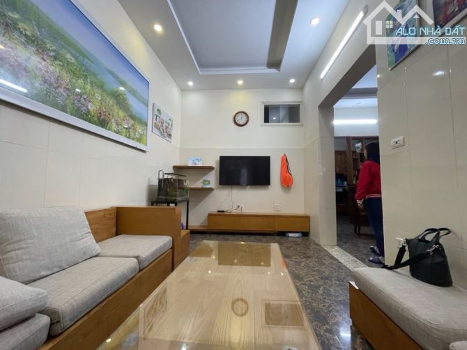 Bán nhà siêu rẻ phố vọng ,Hai Bà Trưng, dt 78m2  x4 tầng ,mt 7,7m ,13,3 tỷ ,dân xây  ,ngõ