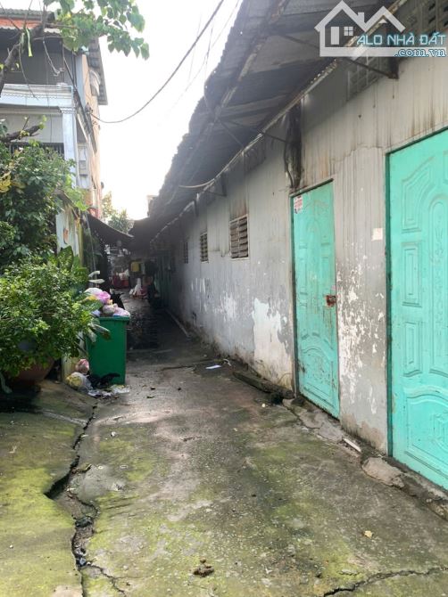 Bán gấp căn nhà 75m giá 3,4 tỷ hẻm xe hơi đường số 4 giao Tô Ngọc Vân