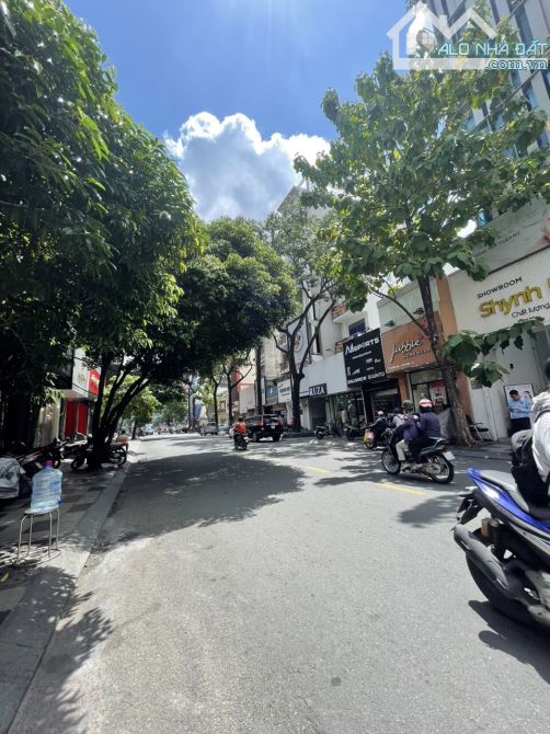 MT CẠNH ZEN PLAZA - NGUYỄN TRÃI, DT 7.5x14, 4 TẦNG, GIÁ 64 TỶ TL