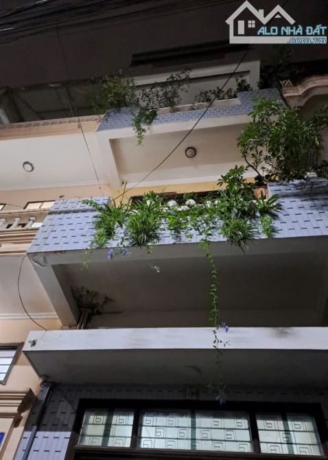Cho thuê nhà Văn Quán, Hà Đông 4 tầng x 45m2, 3 ngủ 11 Triệu/th làm VP, cty, nhóm