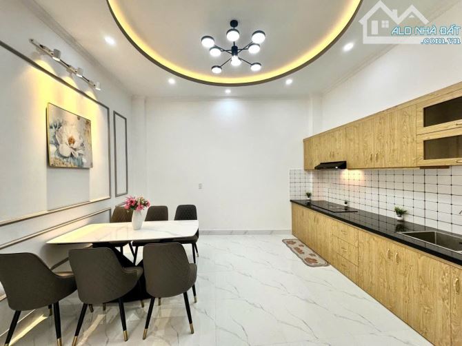 NHÀ ĐẸP HXH , NGUYỄN VĂN NGHI, GÒ VẤP ,P7, GIÁ TỐT 9 TỶ