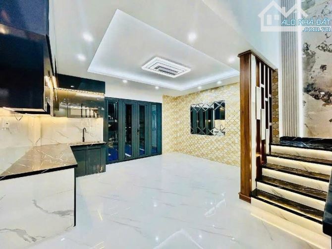 BÁN NHÀ GÓC 2 MẶT TIỀN – NỞ HẬU – 97.8M² – 1 TRỆT 2 LẦU SÂN THƯỢNG - 4.85 x 20 - 7.6 TỶ –