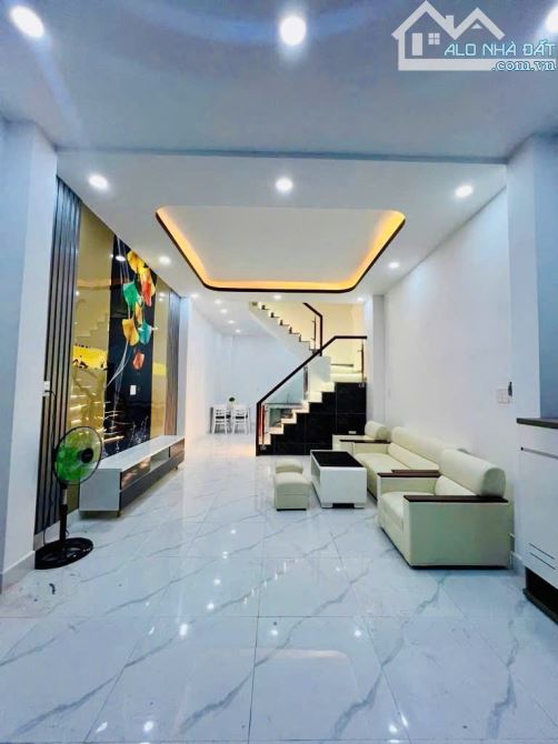 🏡TRUNG TÂM LÊ VĂN QUỚI–HẺM 5M XE HƠI ĐỔ CỬA– SÁT NGÃ TƯ BỐN XÃ-44M2(4x11)-NỞ HẬU-CÒN 4.4T