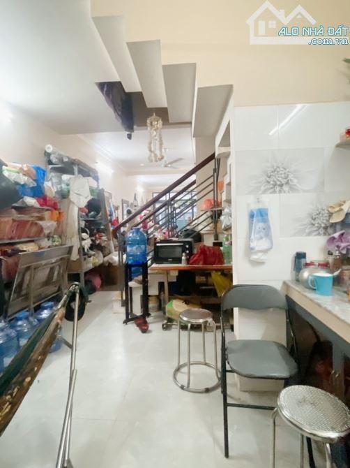 Bán gấp nhà Lê Văn Sỹ, Quận 3, Công nhận 92m2 (4x23) Sổ A4 Không LG - Gần bờ kè Trường Sa