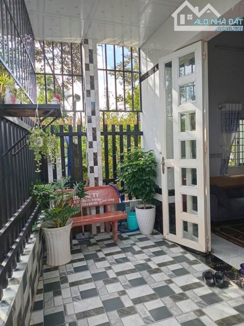 BÁN CĂN NHÀ 1 SẸC TÂN HIỆP 4 – HÓC MÔN – SỔ HỒNG RIÊNG – 2 PHÒNG NGỦ – CHỈ 787 TRIỆU