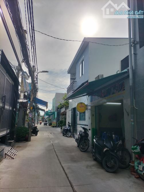 HƠN 4 Tỷ có ngay NHÀ MỚI 2 TẦNG XE HƠI TỚI NHÀ VỪA Ở VỪA KDBB THÔNG HUỲNH TẤN PHÁT