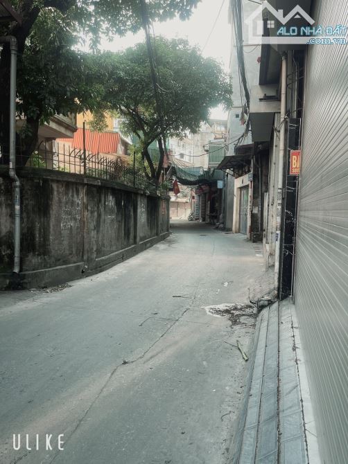 BÁN ĐẤT LĨNH NAM HOÀNG MAI ĐẤT82m2NGÕ OTO GIÁ 13,2 tỷ