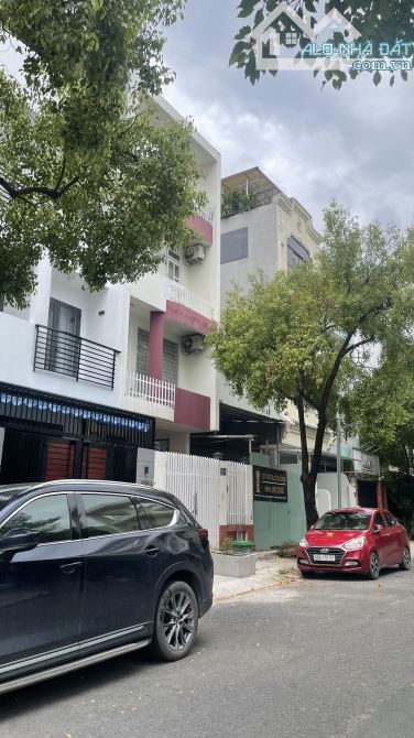 Bán nhà kdc ven sông sadeco tân phong quận 7 giá 19 tỷ