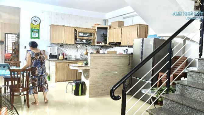 🍀NHÀ 3 TẦNG MỸ ĐA ĐÔNG, NGAY CHỢ, KINH DOANH SIÊU ĐỈNH_DT 101M2 CHỈ 13.5 TỶ