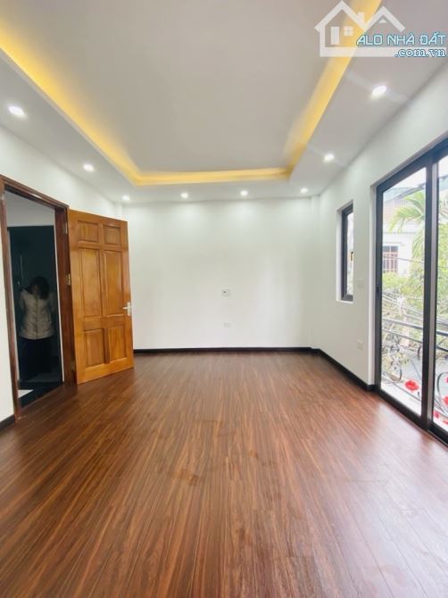 GẦN MẶT ĐƯỜNG 3.5  LÊ TRỌNG TẤN KÉO DÀI