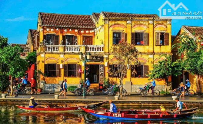 CỰC HIẾM- CHÍNH CHỦ BÁN CĂN VILLA TÂM HUYẾT TRUNG TÂM PHỐ CỐ HỘI AN. DT : 350 TRIỆU/THÁNG