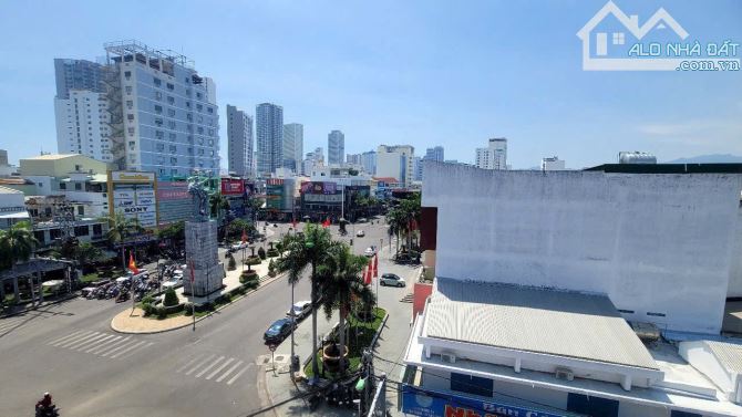 Bán nhà 3 tầng mặt tiền Đường Trần Quý Cáp