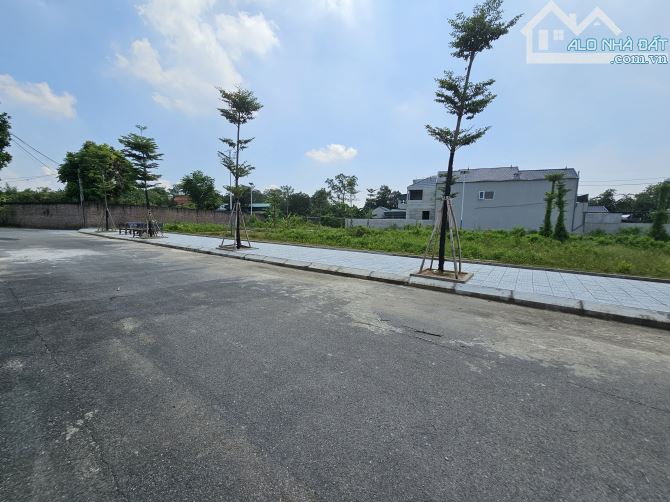 Bán 103m đất 2 mặt tiền tại thôn đồng trạng cổ đông