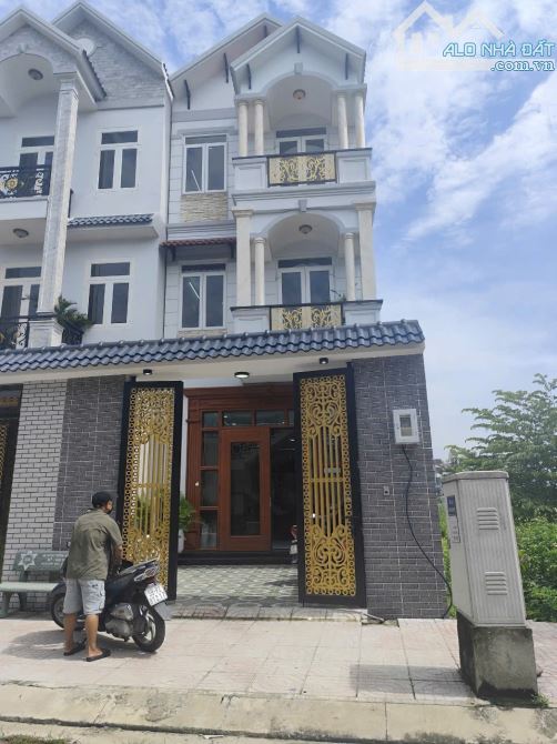 NHÀ VIP KHU HÀ ĐÔ, ĐƯỜNG 12M LÊ THỊ RIÊNG, P.THỚI AN, Q.12, SÁT GÒ VẤP, 90M2, 3TẦNG,7,8TY