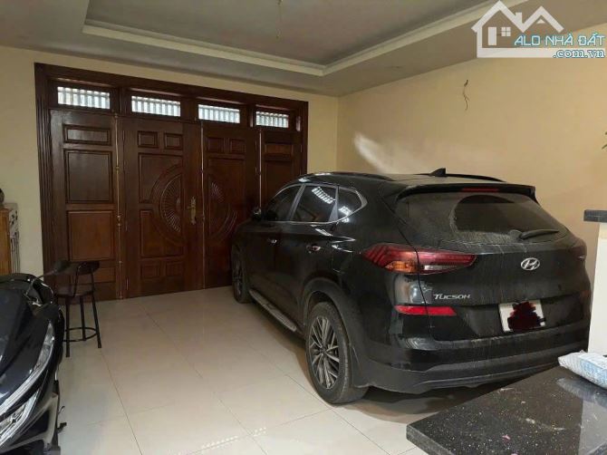 Cho thuê nhà ô tô, kinh doanh Trung Văn, Nam Từ Liêm, 70m2, 5 tầng, 30 triệu.
