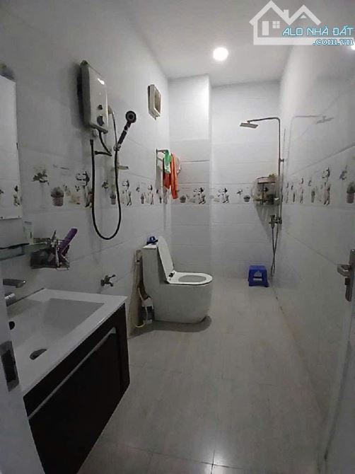 80m2 - 1t2l - 3pn - shr -trung tâm q9 - gần metro xalo hà nội - chỉ 7.6 tỷ