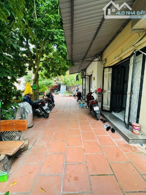 NHÀ ĐẸP TÂY MỖ. LÔ GÓC - 2 THOÁNG - NỞ HẬU 40m x 4T- GẦN Ô TÔ -  TT NAM TỪ LIÊM- VIEW HỒ M