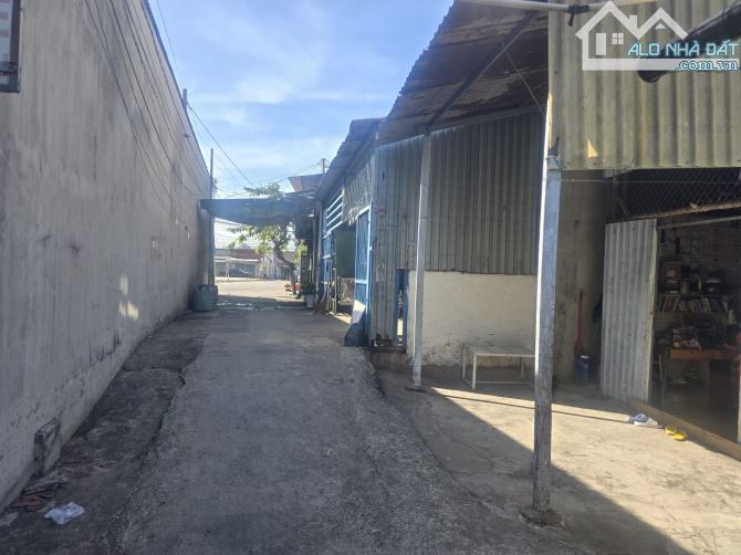Siêu rẻ nhà Thuận An - Bình Dương 220m2 chỉ 2,7 tỷ có dòng tiền