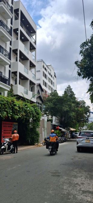 NHà LÝ PHỤC MAN Q.7 - MT Đ.XE TẢI💥4TẦNG - 65M2. HCONG ĐẦY ĐỦ - CHỈ 11.5Ty