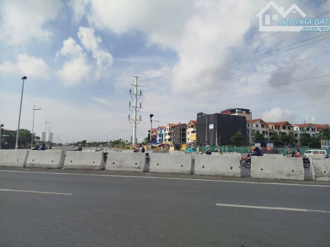 CC bán lô Đấu Gía Lai Xá: DT72m2*Mt5m* đường 12m, phân lô, kinh doanh.