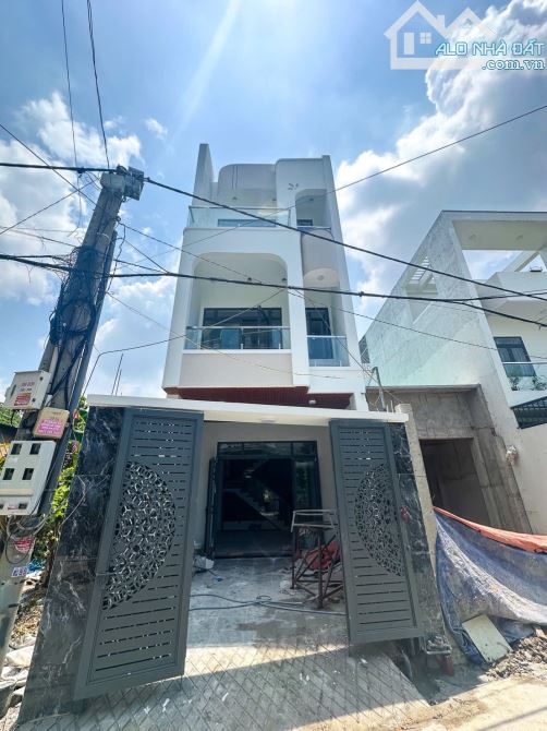 CHỦ GỞI BÁN NHÀ 1 TRỆT 2 LẦU (HOÀN CÔNG) NGAY KHU TĐC P. BỬU HOÀ. GIÁ CHỈ 4,2 TỶ