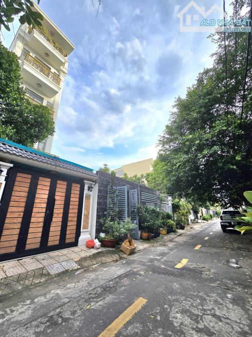 Siêu hiếm nhà mặt tiền đường số 9 An Phú Quận 2 100m2 15 tỷ