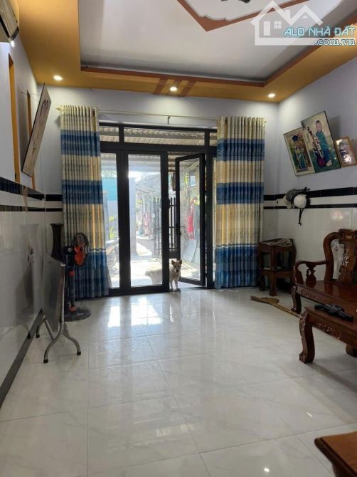 BÁN NHÀ THỚI TAM THÔN HÓC MÔN - 101M2 ( 4.2M X 24M) - SỔ HỒNG RIÊNG - 2.88 TỶ.