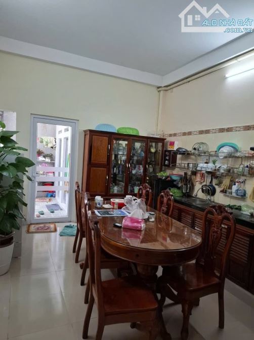 Bán Nhà Phố Phường 2 Đà Lạt 97,39 m2 2 Tầng 4 PN - Chỉ Với 7 Tỷ Thương Lượng