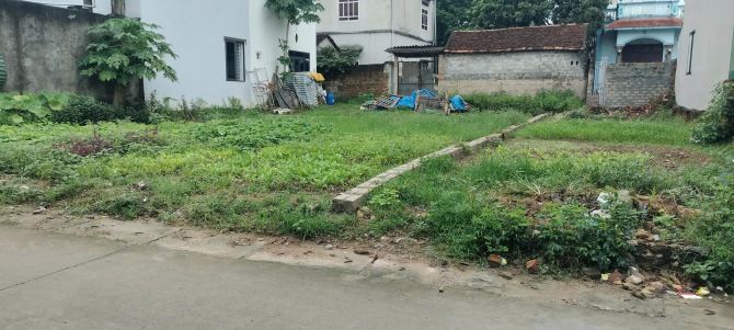 cc cần bán DT ; 86m full ô tô đỗ cửa giá hơn tỉ vị trí gò chè xã xuân mai