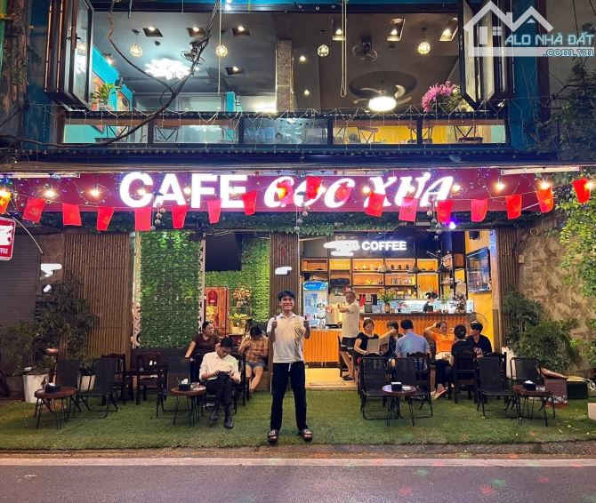 🌻 Bán nhà tặng quán Cafe -- Quá hờii. 330m2, 1ty450tr sổ hồng riêng