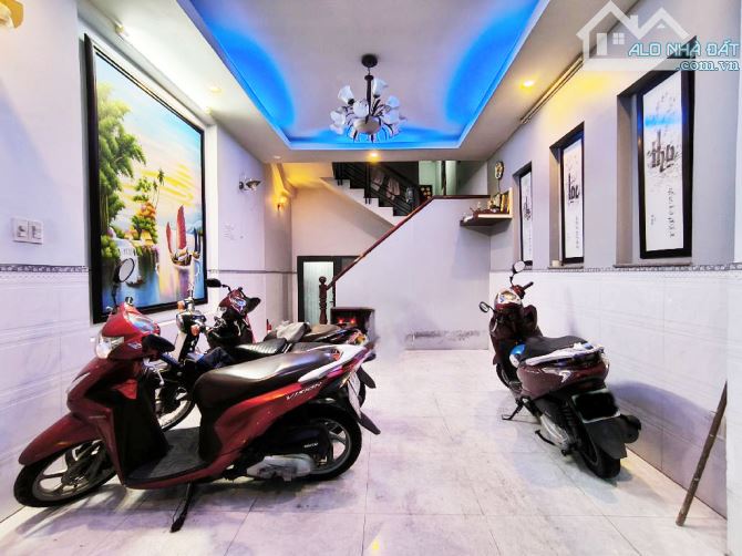 Nhà 4 tầng, Hẻm Xe Hơi, Tân Trang, Tân Bình, 4.1x20m, 80m2, nhỉnh 11 tỷ TL