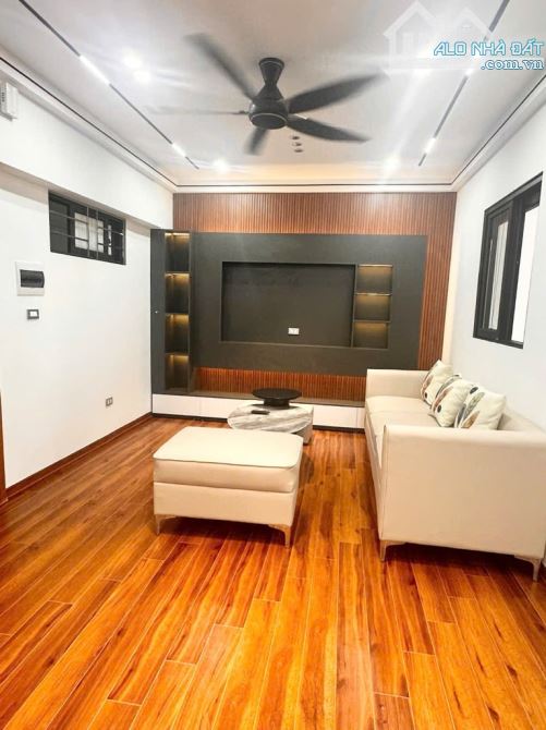 Căn hộ 17T10 Nguyễn Thị Định - 78m2 - Tầng cao- 3N2VS - Sổ đỏ chính chủ - Full nội thất